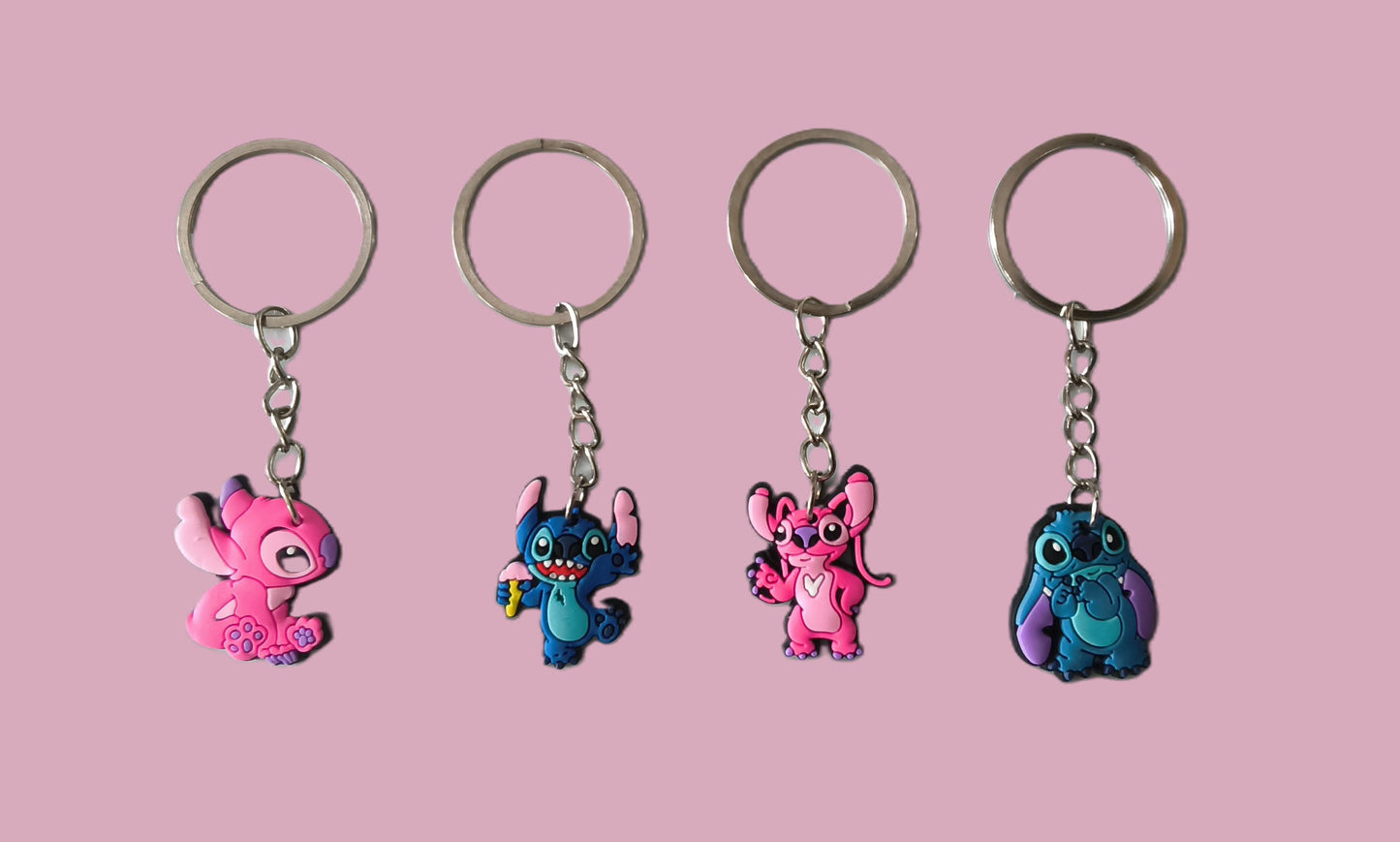 4 petits porte clés Angel & Stitch
