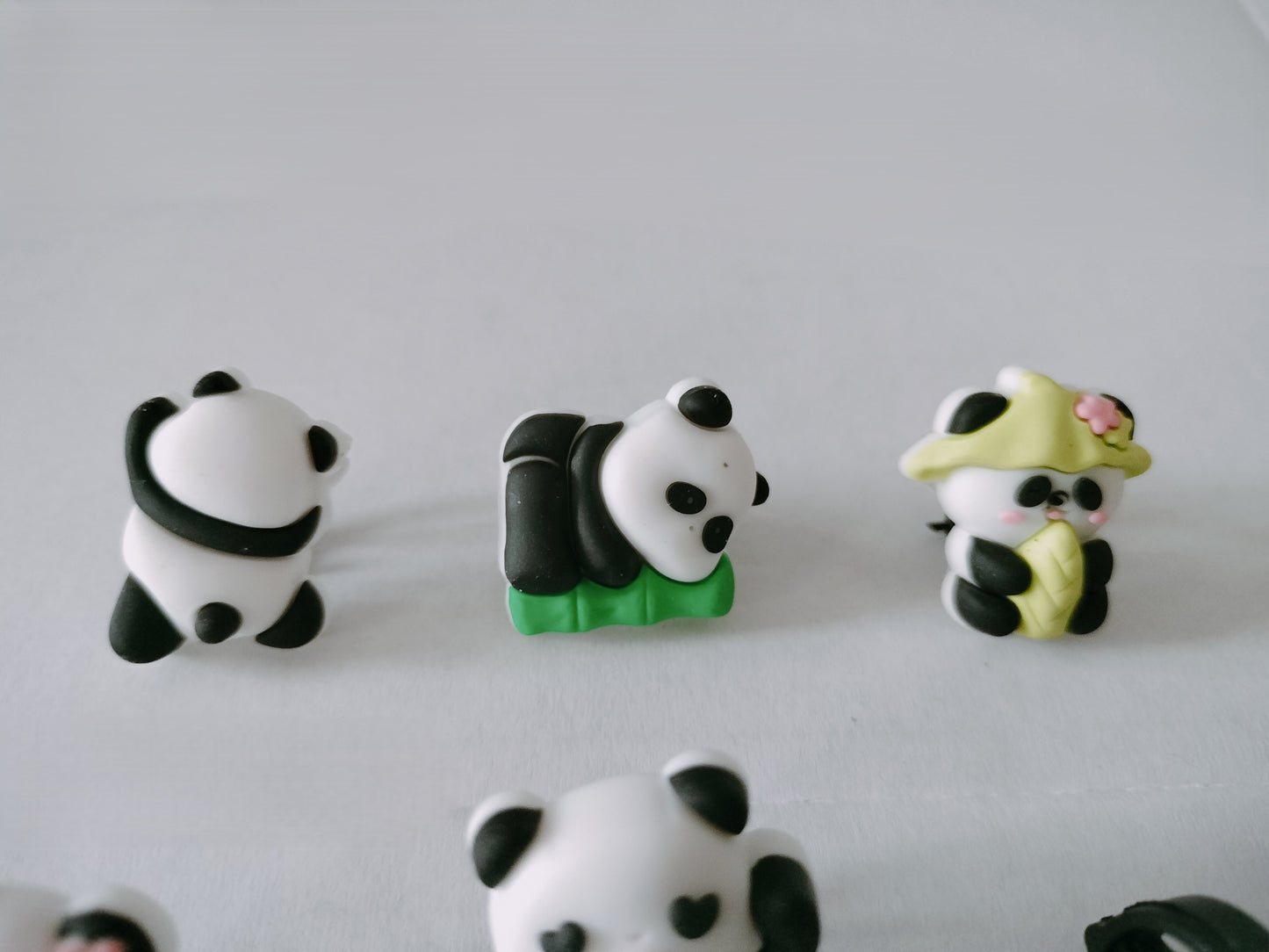9 charms pour lacets Pandas