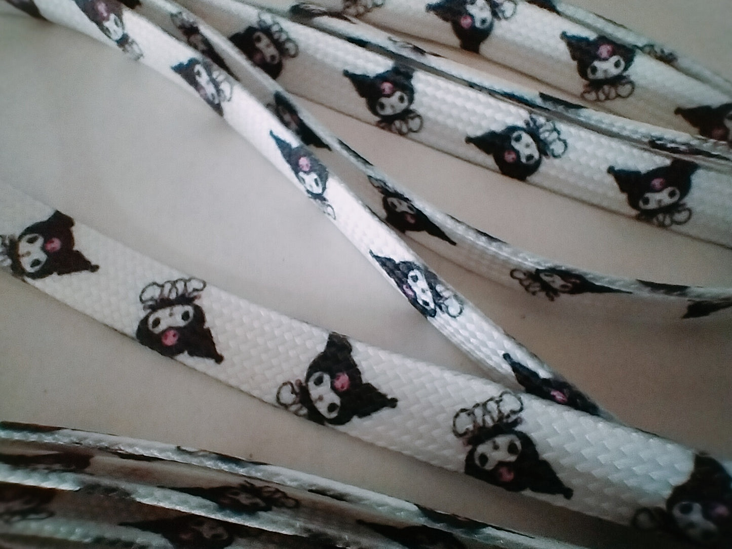 Paire de lacets Kuromi ( 120 cm )