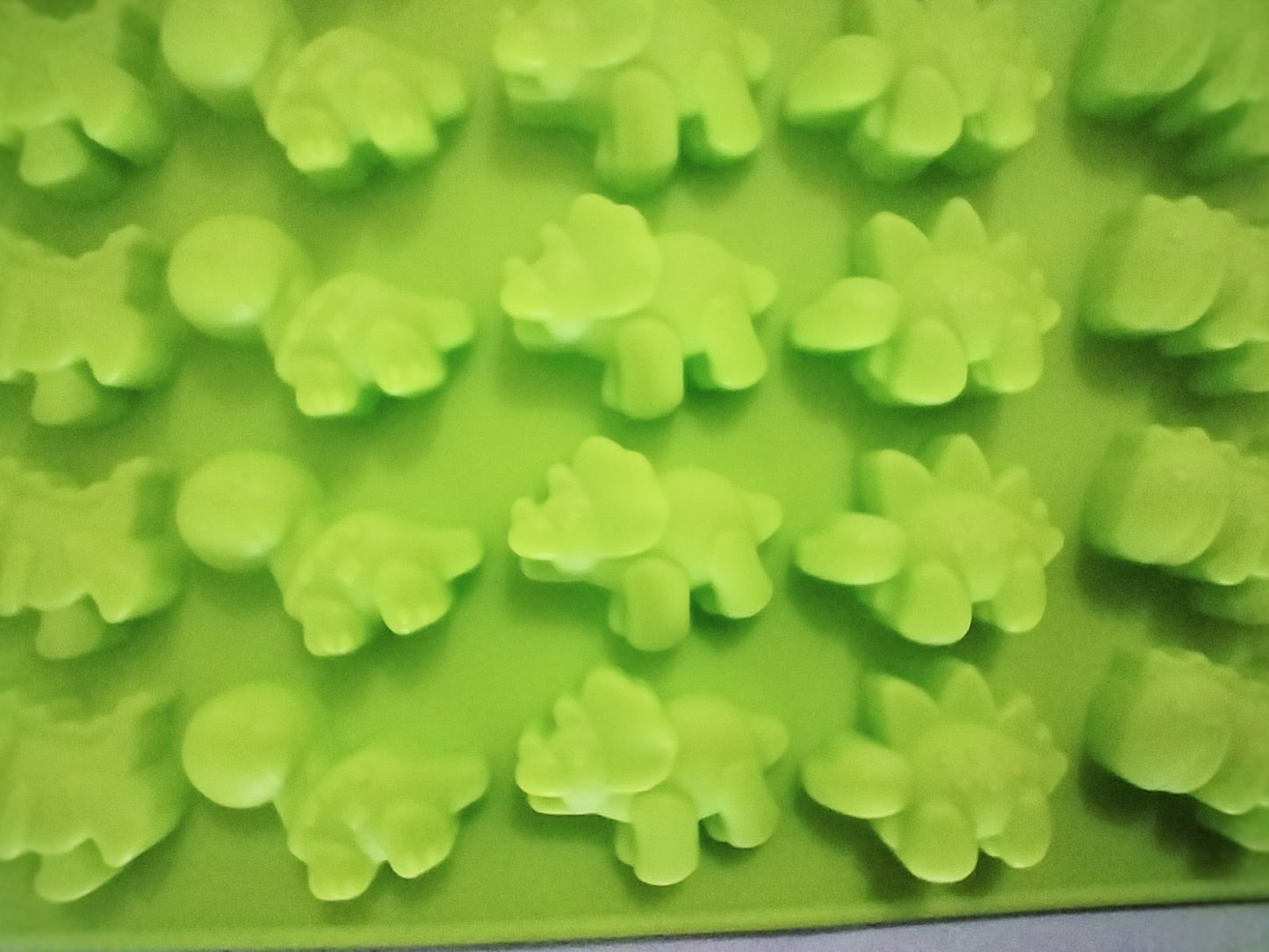 Moule silicone mini bonbons dinosaures 🦕