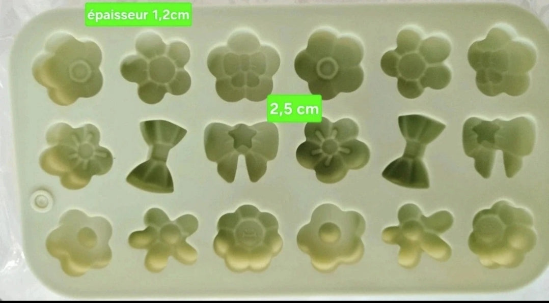 Moule silicone Petites fleurs et rubans pour bonbons / chocolats