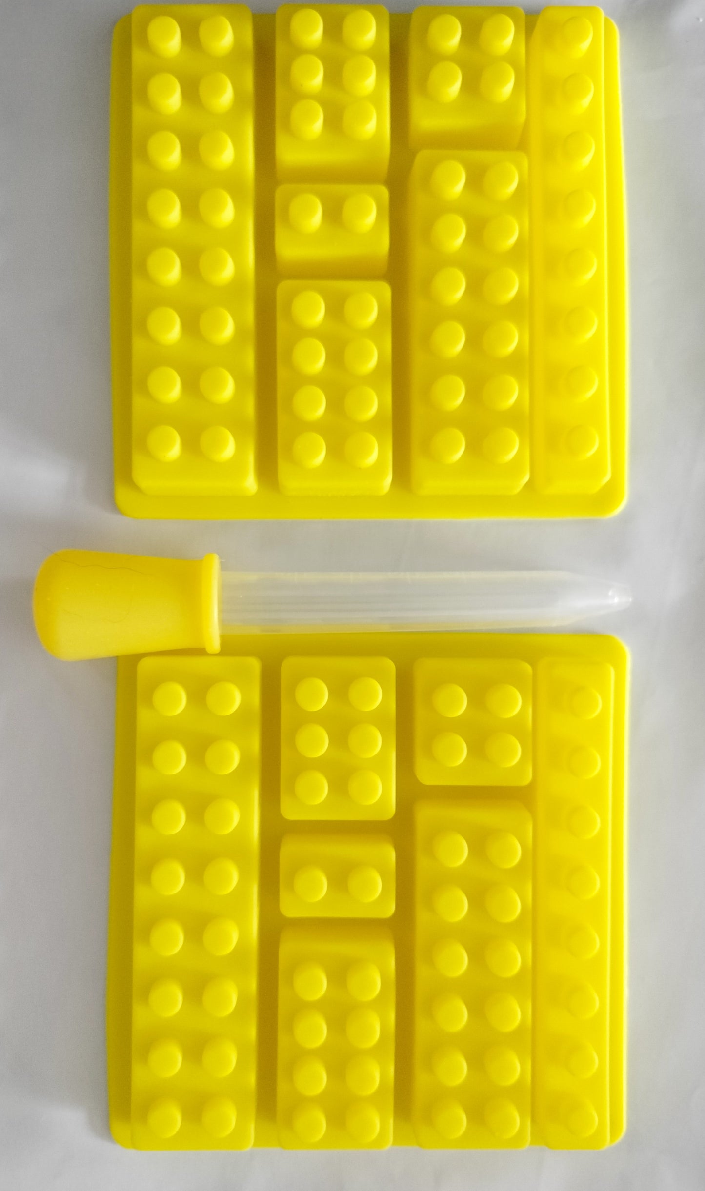 2 moules silicone forme brique de construction + 1 pipette