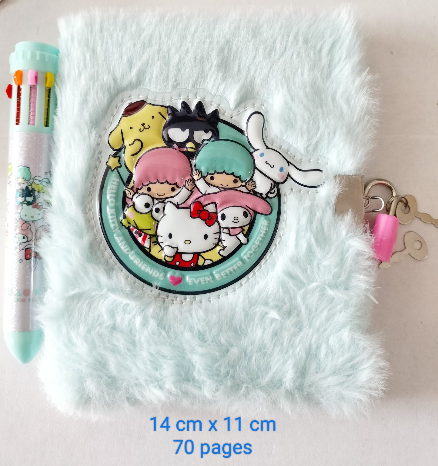 Carnet de notes couverture peluche Hello Kitty and friends